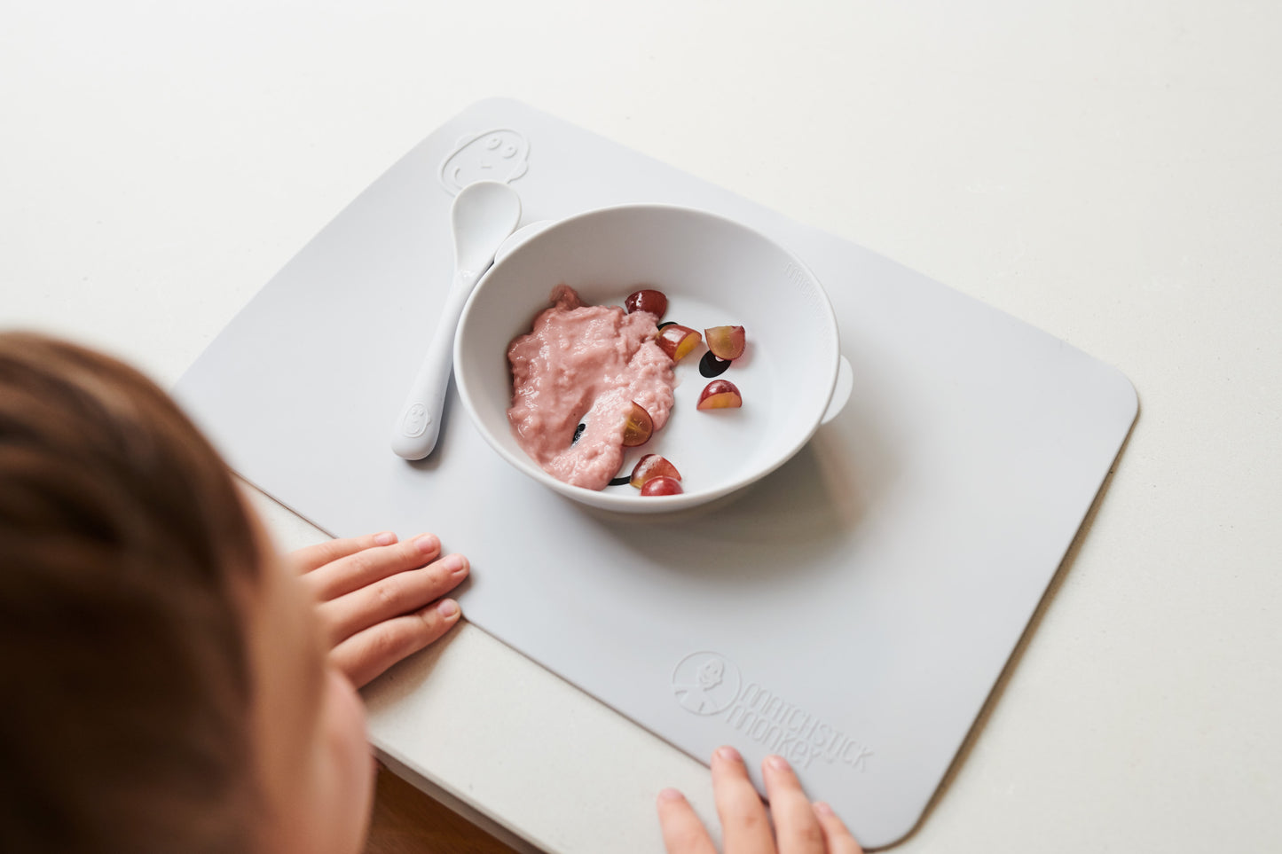 Skál með áfastri mottu - grá (cool gray)